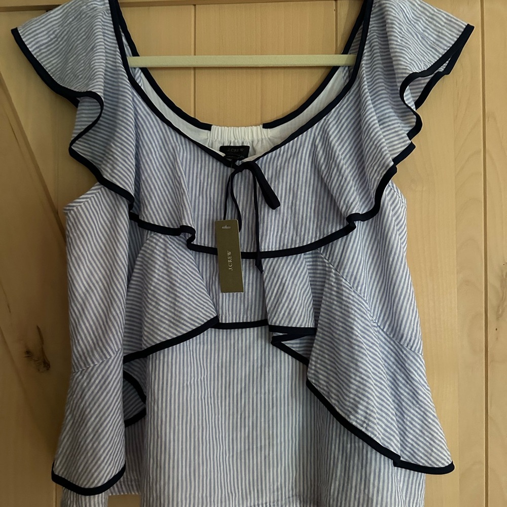 Adorable - and very flattering! - J Crew White and Navy Top